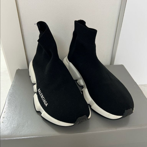 발렌시아가 스피드러너 블랙 36
