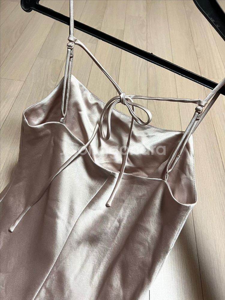 22 브플먼트 보브 리본 스트랩 새틴 슬립 롱원피스--0