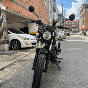 20년식 부캐너125 (75XX키로) 싸게 판매합니다.