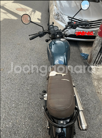 20년식 부캐너125 (75XX키로) 싸게 판매합니다.--3