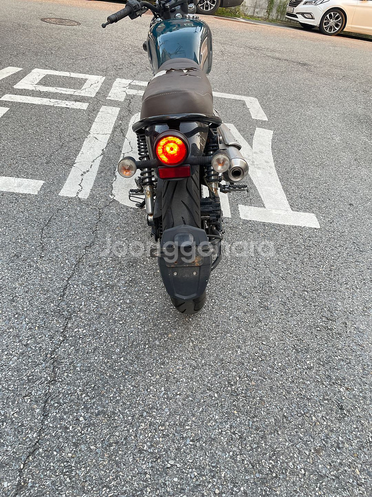 20년식 부캐너125 (75XX키로) 싸게 판매합니다.--8