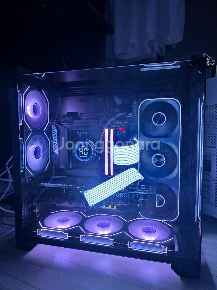 9800X3D 5080 리안리비잔 본체--0