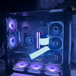 9800X3D 5080 리안리비잔 본체