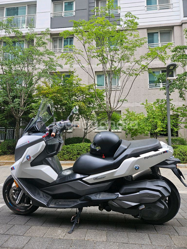 2020 BMW C400GT--3