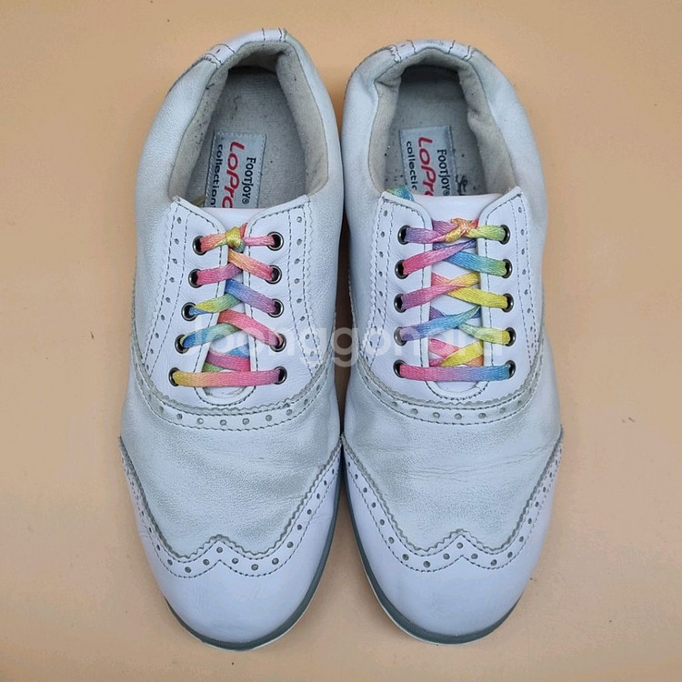 풋조이 로프로 스파이크리스 여성골프화230--1