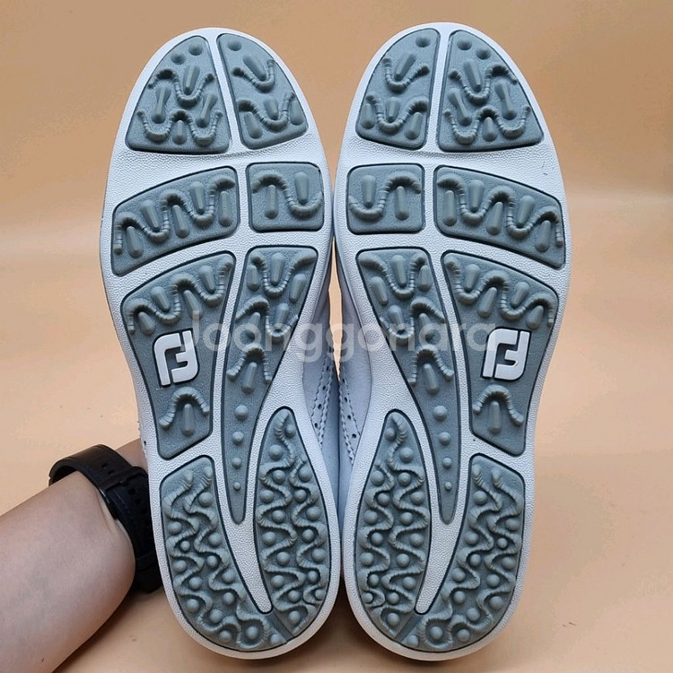 풋조이 로프로 스파이크리스 여성골프화230--2