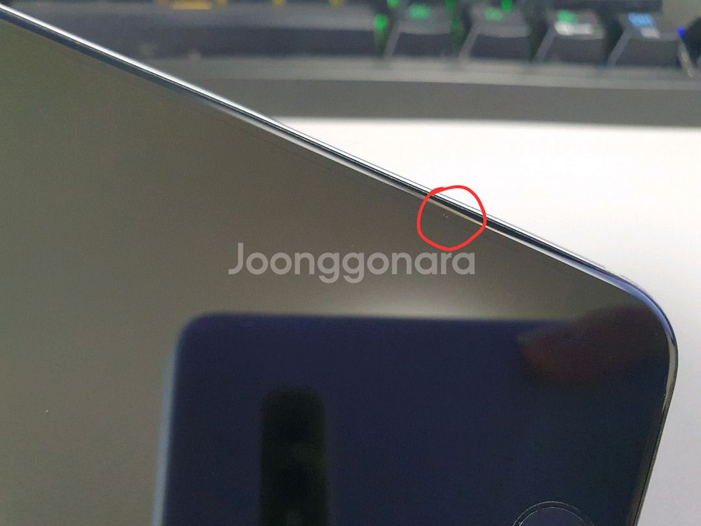 아이폰 SE2 / 128GB / 화이트--2