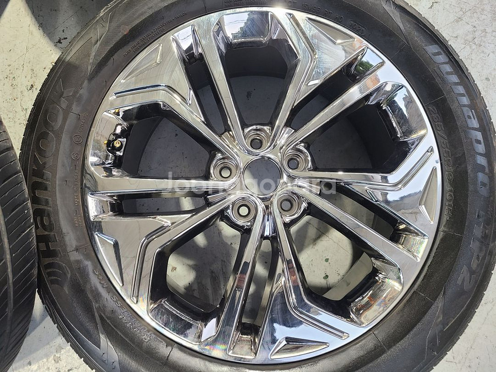 싼타페TM 19인치 2355519 크롬 휠타이어 팝니다--2