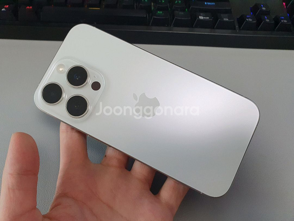 아이폰15 프로 / 256GB / 화이트--2