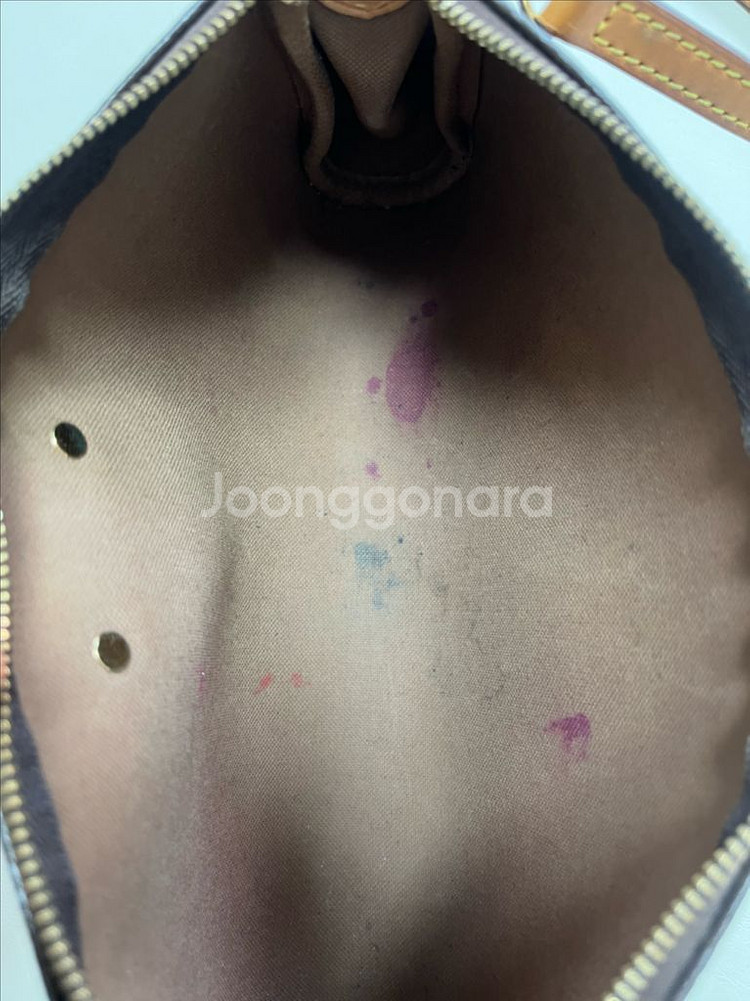 루이비통 에바클러치--9