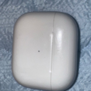 (택포)에어팟3 본체와 오른쪽 유닛 팝니다!