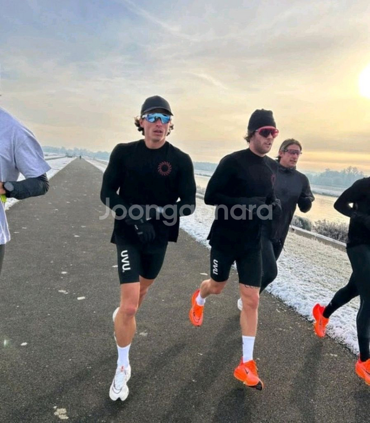 러닝)UVU 하프타이즈 블랙/그레이--0