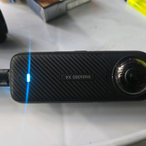 인스타360 x4