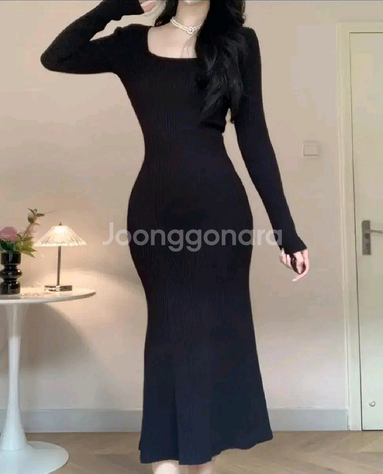 [새상품] 스퀘어넥 머메이드 롱 원피스--2