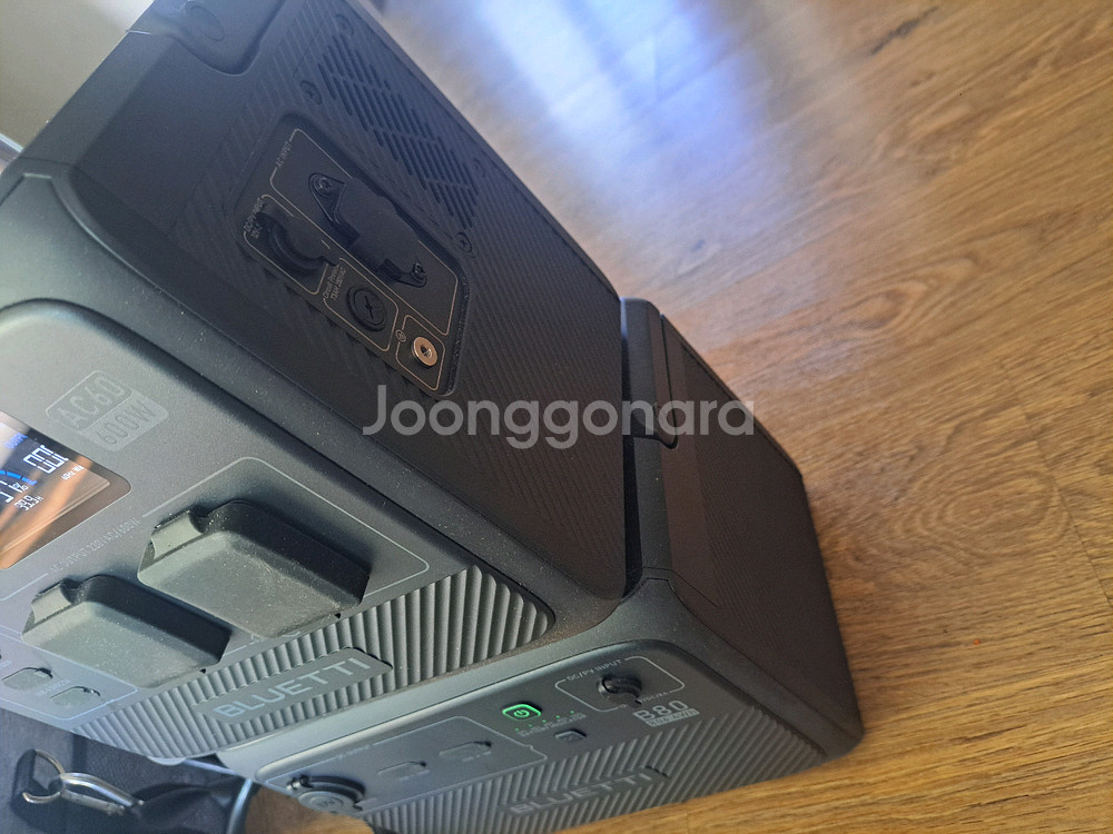 BLUETTI AC60+B80 캠핑용 파워뱅크--0