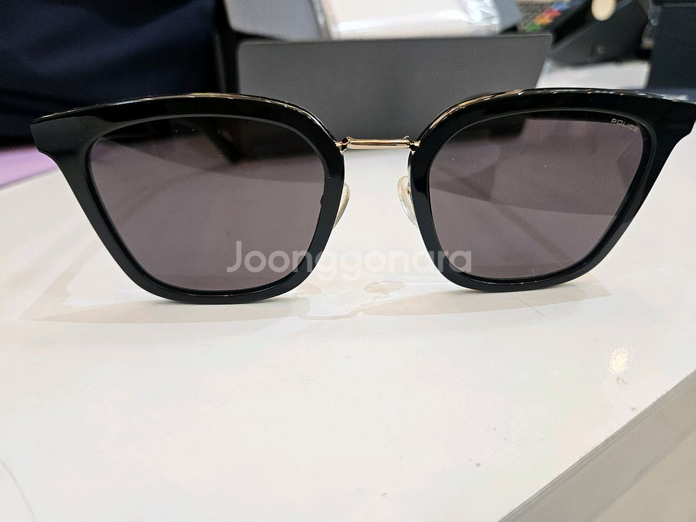 폴리스 님녀공용 선글라스--3