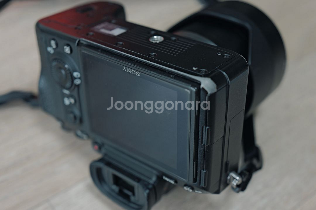 소니 A7R3 + sel55f18z + 배터리 + 가방--4