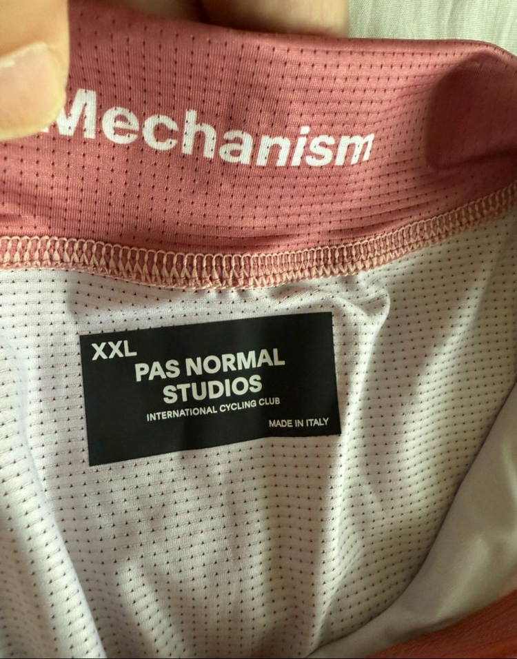 파스노말 스튜디오 (pas Normal Studios) 이미지