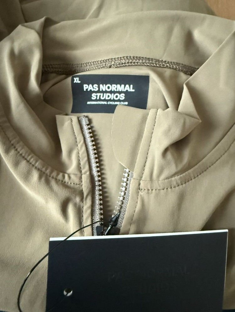 파스노말 스튜디오(pas Normal Studios) 이미지