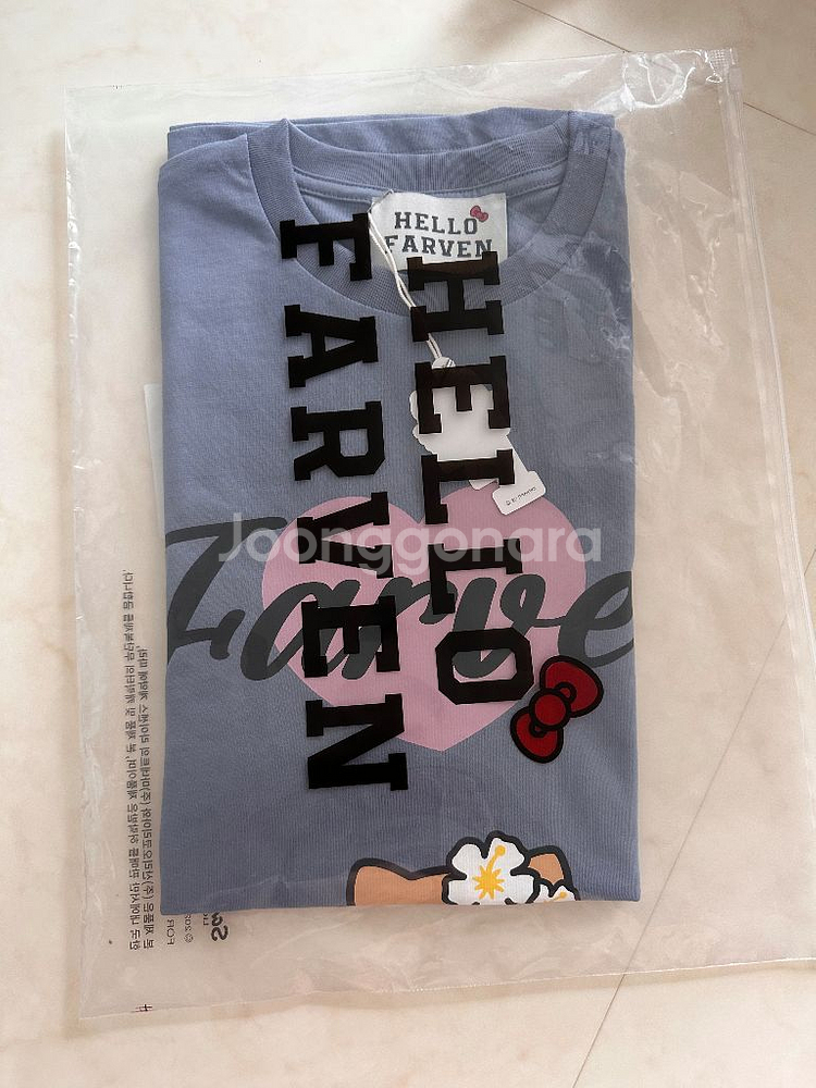 파르벵x태닝 헬로키티 비키니 티셔츠 새상품--1