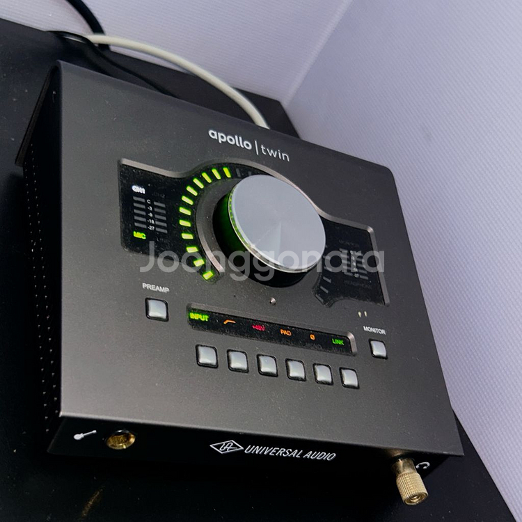 (풀박) UAD apollo twin MK2 오디오 인--1
