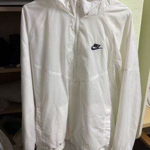 나이키 화이트 아노락 바람막이