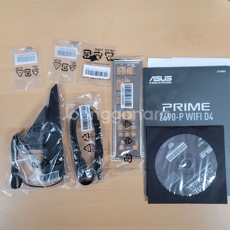 ASUS Z690-P WIFI D4 메인보드 판매합니다--2