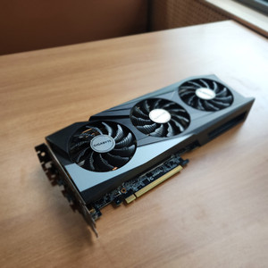 기가바이트 RTX 3060Ti Gaming 3팬