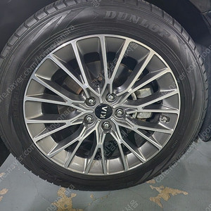 g80 18인치 휠타이어 k7 공기압센서 장착중