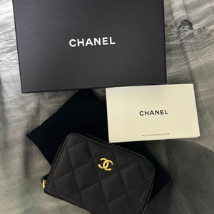 샤넬 클래식 캐비어 지갑