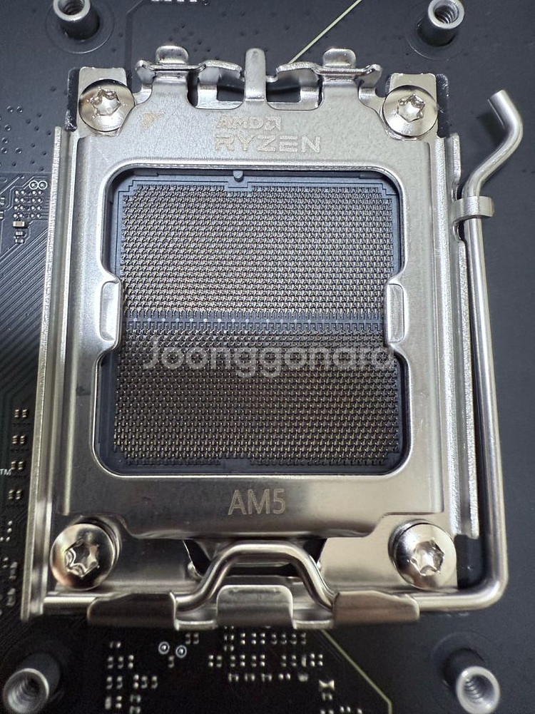 MSI MAG B650M Mortar WiFi 팝니다--2