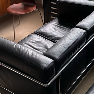 Cassina lc2 2seater 까시나 엘씨 소파