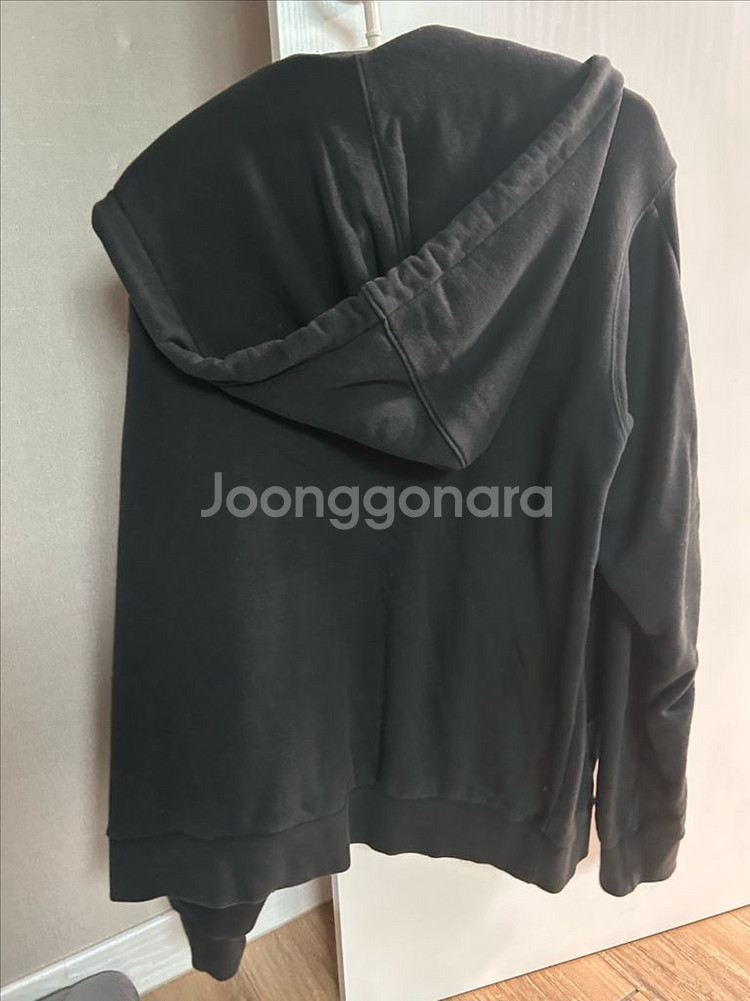 버커루 검정색 후드집업--1