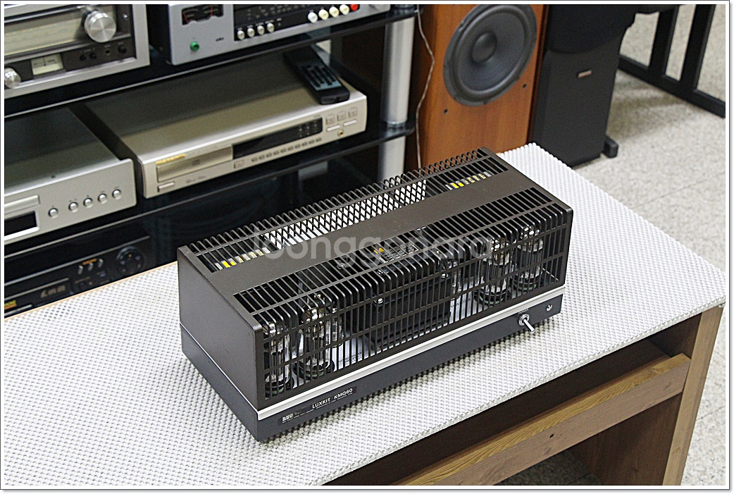 럭스만 진공관 명기 파워앰프 LUXKIT KMQ 60--0