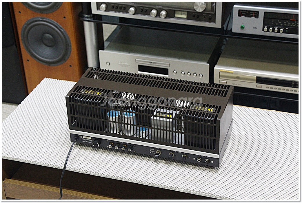 럭스만 진공관 명기 파워앰프 LUXKIT KMQ 60--8