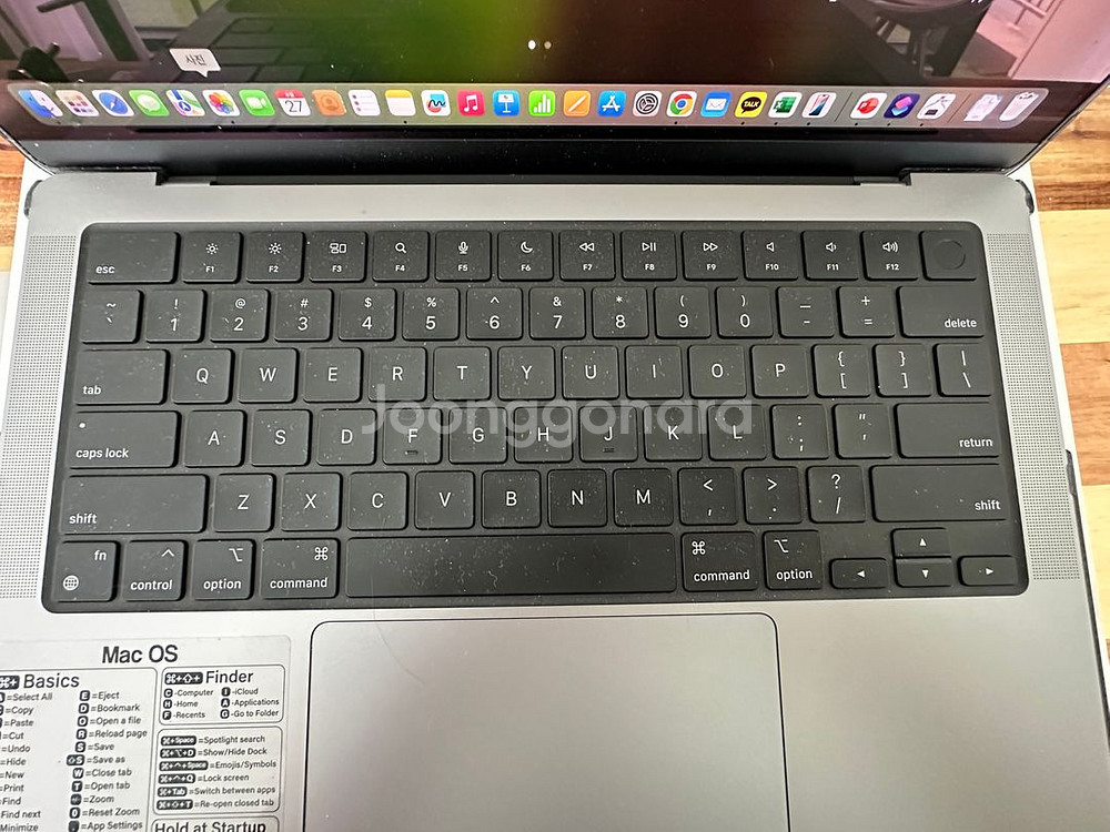 Macbook Pro 14 M3 스페이스--1