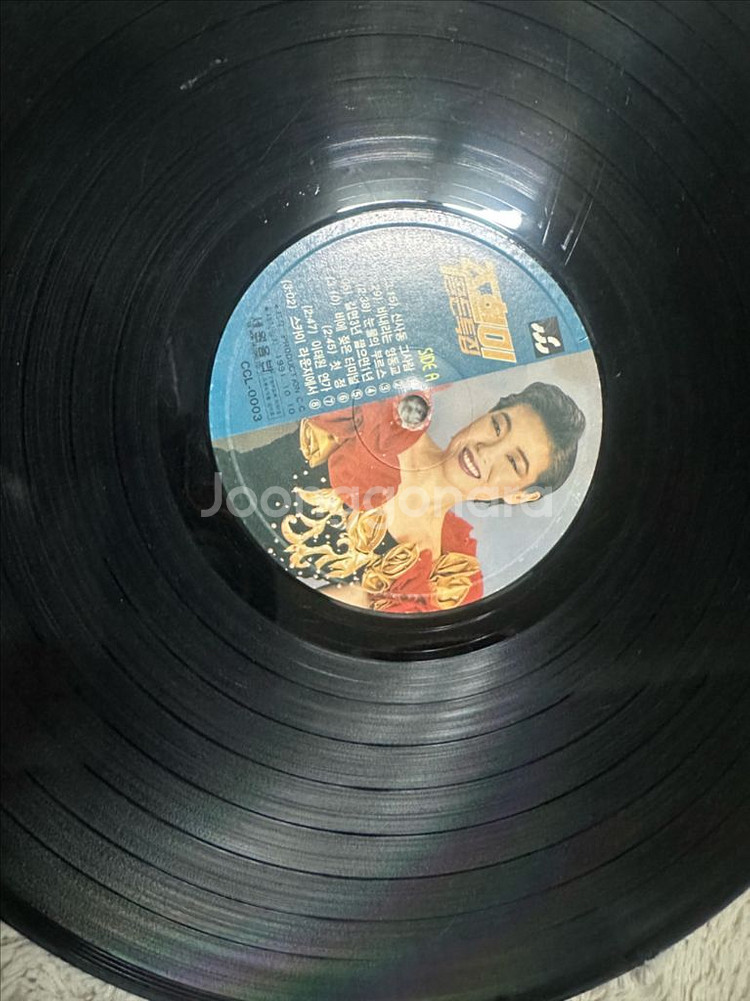 주현미 인기 LP 2장 (자켓없음) 일괄 판매합니다--1