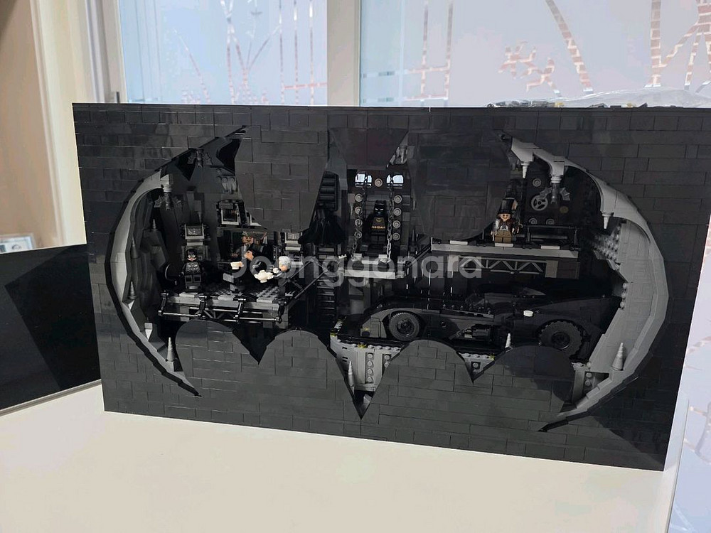 레고 배트케이브 76252--0