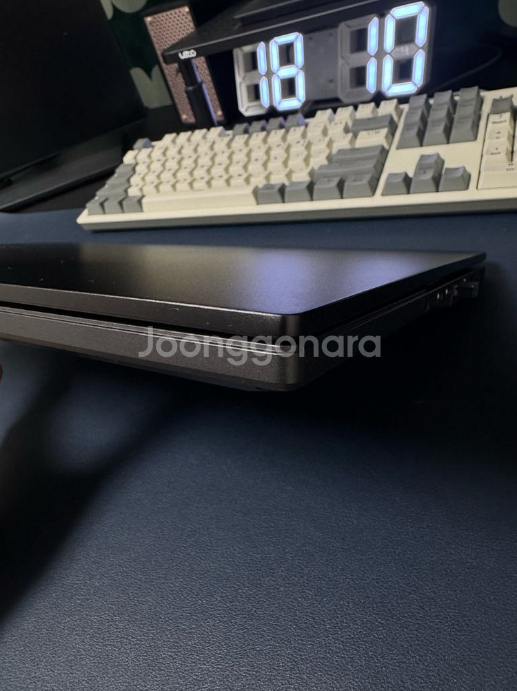 ASUS Vivobook Pro 15 OLED--9
