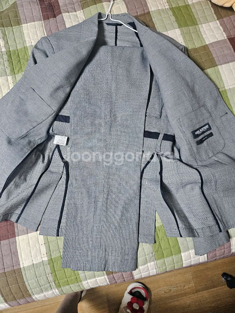 닐바렛 네이비 그레이 체크 정장2벌 팬츠2종 팝니다--1