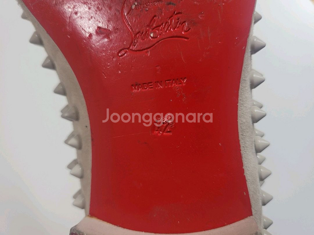 크리스찬 루부탱 아이보리 롤러 스웨이드 로퍼 팝니다구두--4