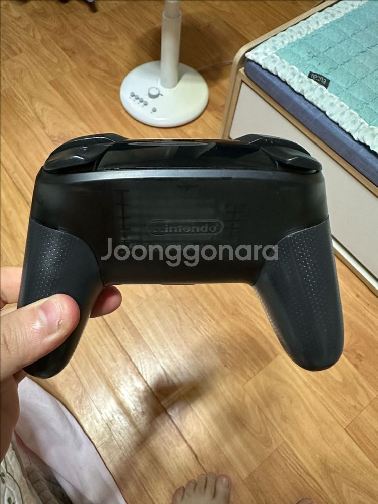 닌텐도 스위치 프로콘 싸게 팔아요--1