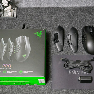 Razer 나가 프로 V2 팝니다.