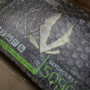 ZOTAC 조텍 RTX 5090 그래픽카드 미개봉