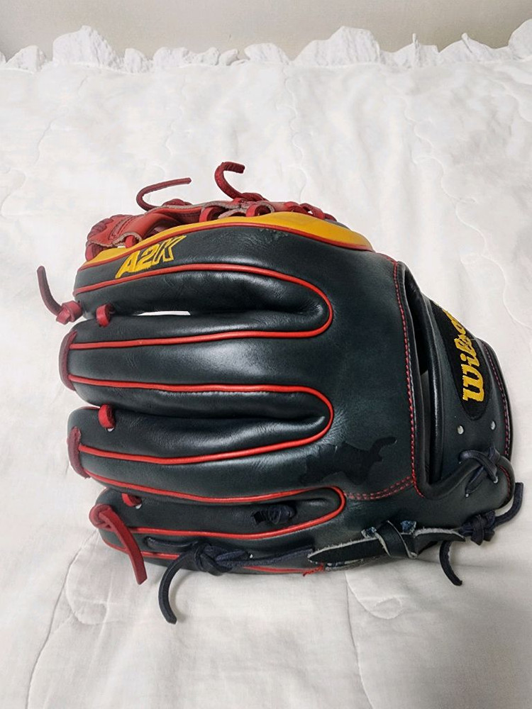 윌슨 A2K 내야 11.5 팝니다. 야구 글러브--2