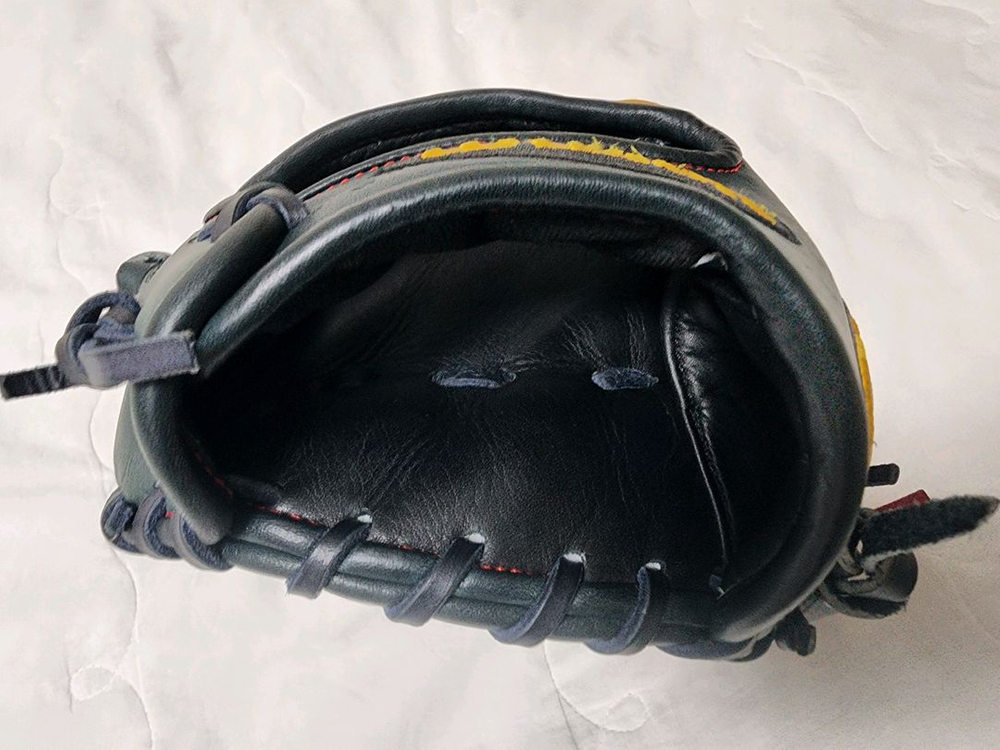 윌슨 A2K 내야 11.5 팝니다. 야구 글러브--6