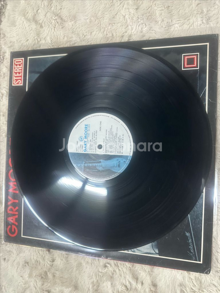 블루스 록의 전설, 게리 무어의 명반 LP 판매합니다--2