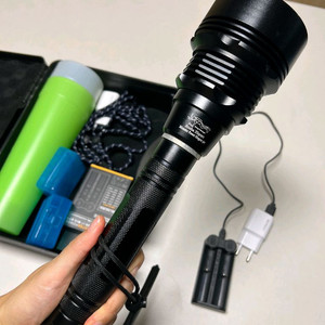 [대륙의실수]드래곤 XHP90 해루질 수중랜턴 판매합니