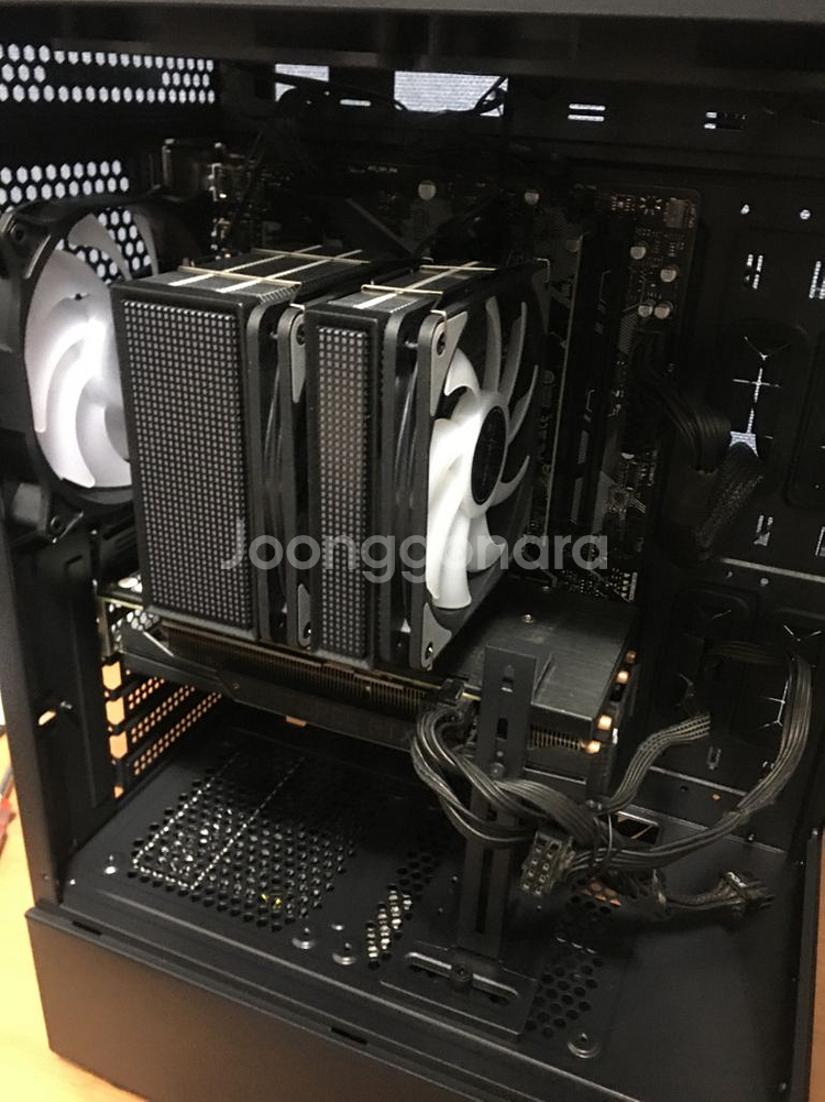 라이젠7 7800x3d rtx2070 겜본체--0