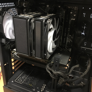 라이젠7 7800x3d rtx2070 겜본체